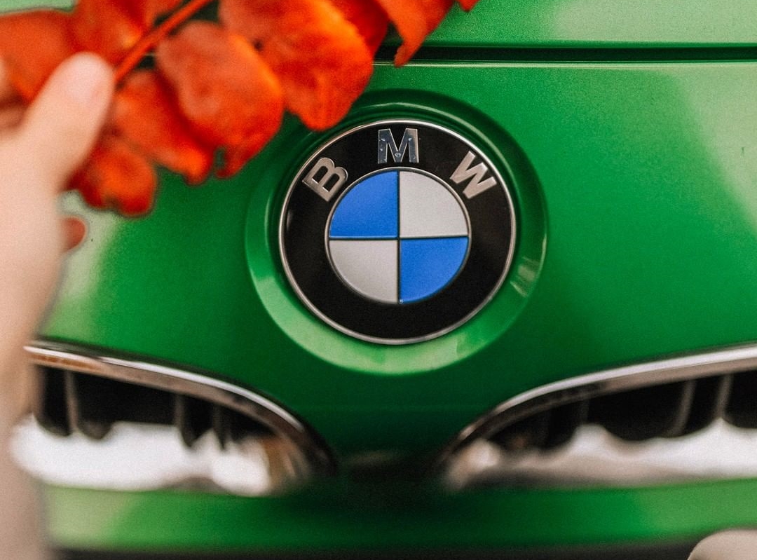 百年德國大車廠BMW近日在官網貼出自家品牌的「正確唸法」引起討論。（翻攝BMW臉書）