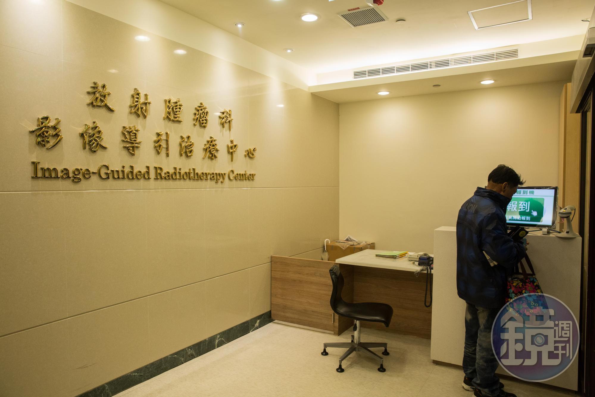 罹癌必須面臨至少半年的治療恢復期,有一次性給付的癌症險是養病必備的第一把保護傘。