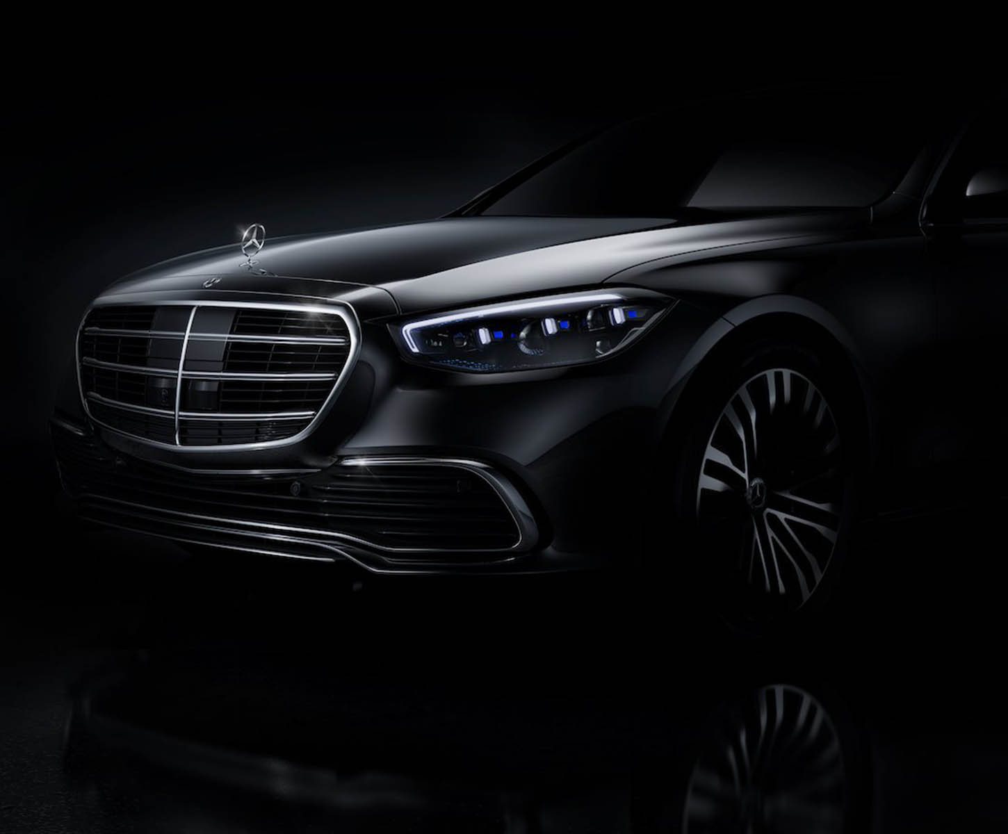 【新車曝光】全新世代S-Class車頭照曝光　預計九月投產年底發表