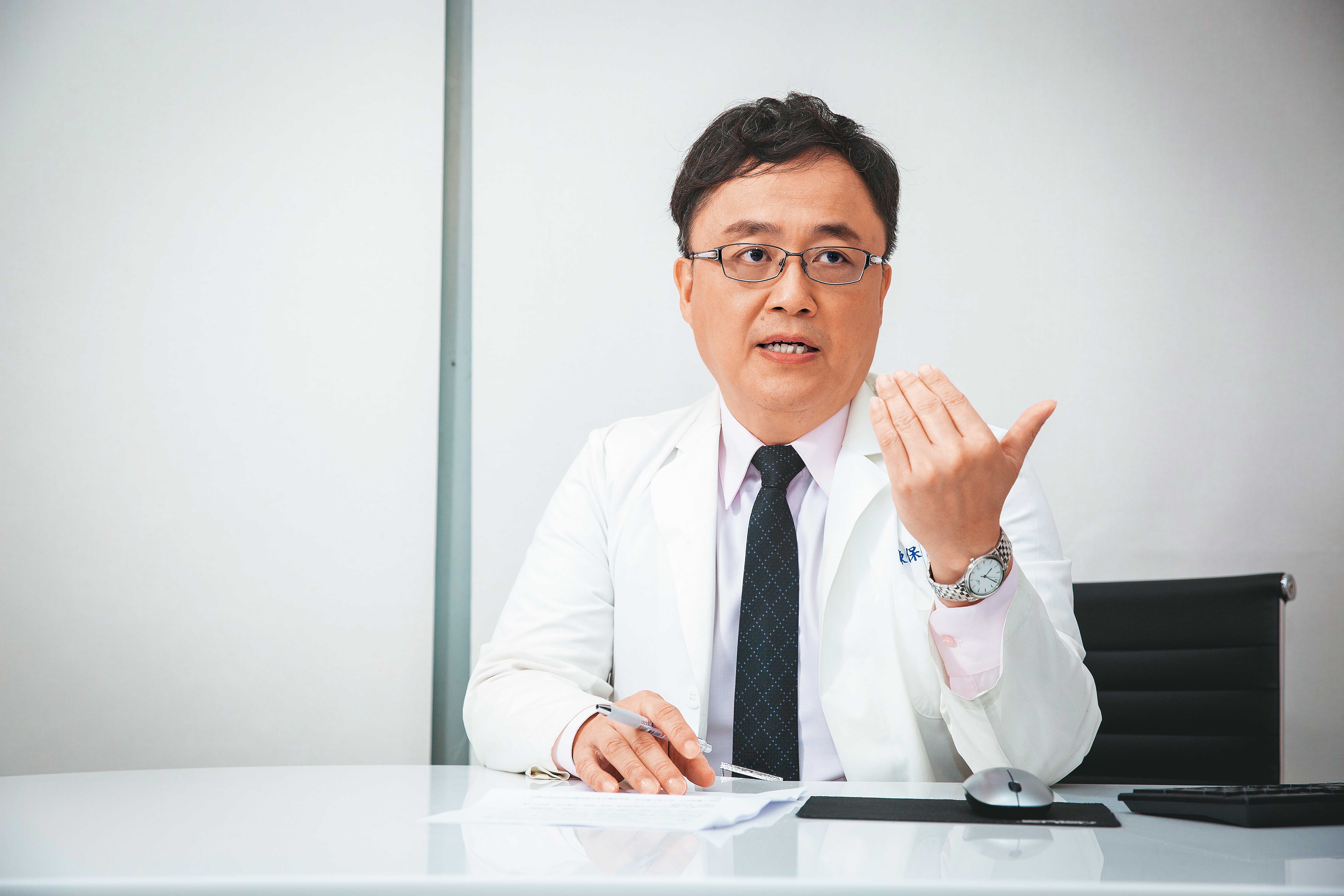 婦產科名醫陳保仁醫師。