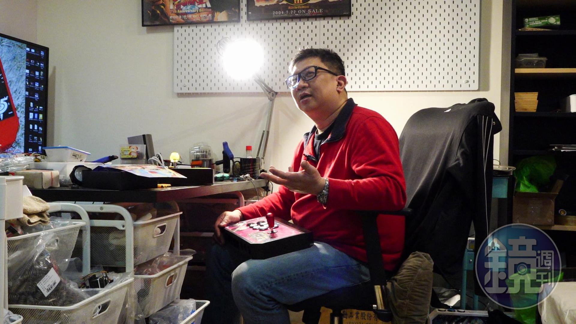 黃仲農覺得現在的生活很自在,也可以遇見來自不同領域的委託者。
