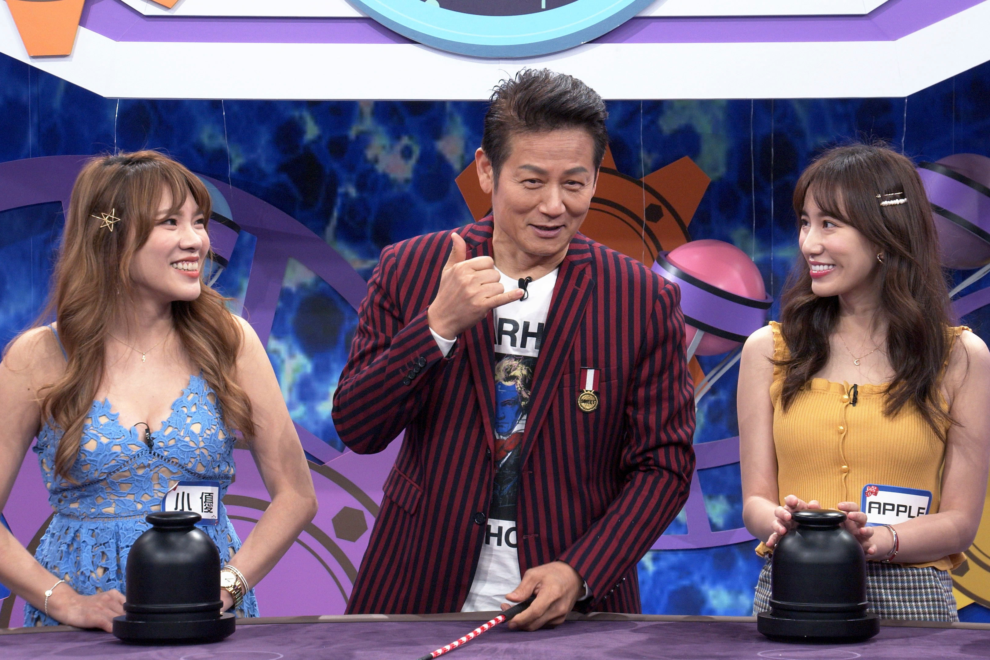 小優和Apple上徐乃麟主持的《星光歡樂城》笑料百出。（狼谷競技台提供）