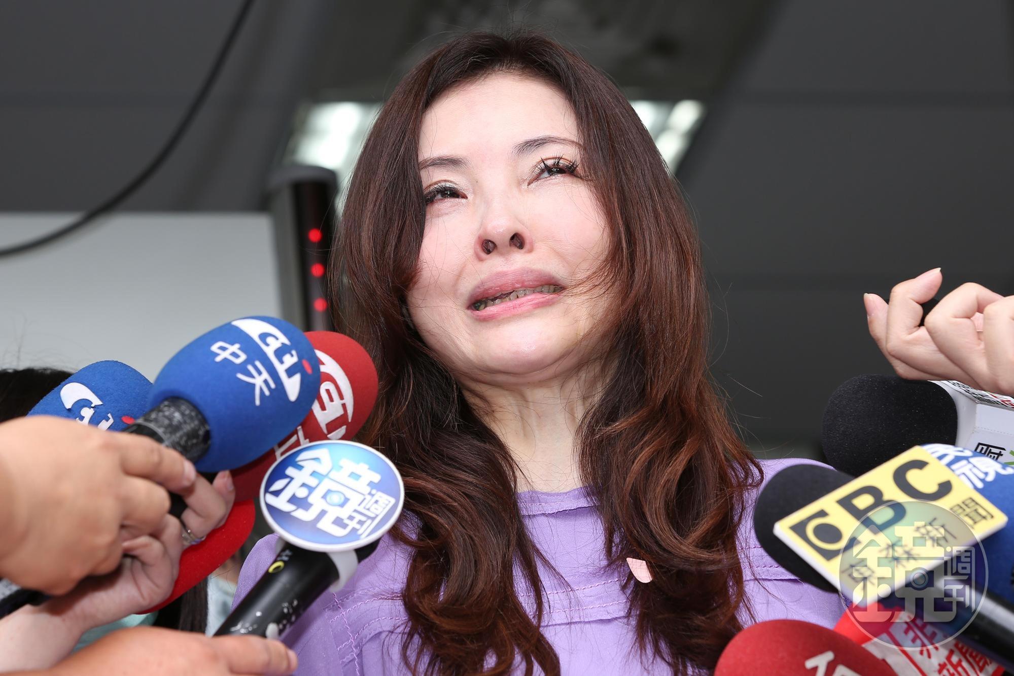 何如芸對於先生王敏錡自認已取得小孩單獨監護權,表示「不是他說了算」。