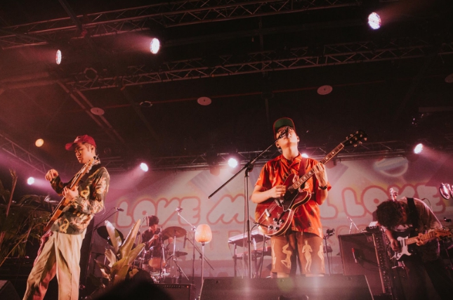 落日飛車的迷你專輯《Jinji Kikko金桔希子》在YouTube上反應熱烈，巡演邀約接踵而來。（翻攝自落日飛車 Sunset Rollercoaster臉書）