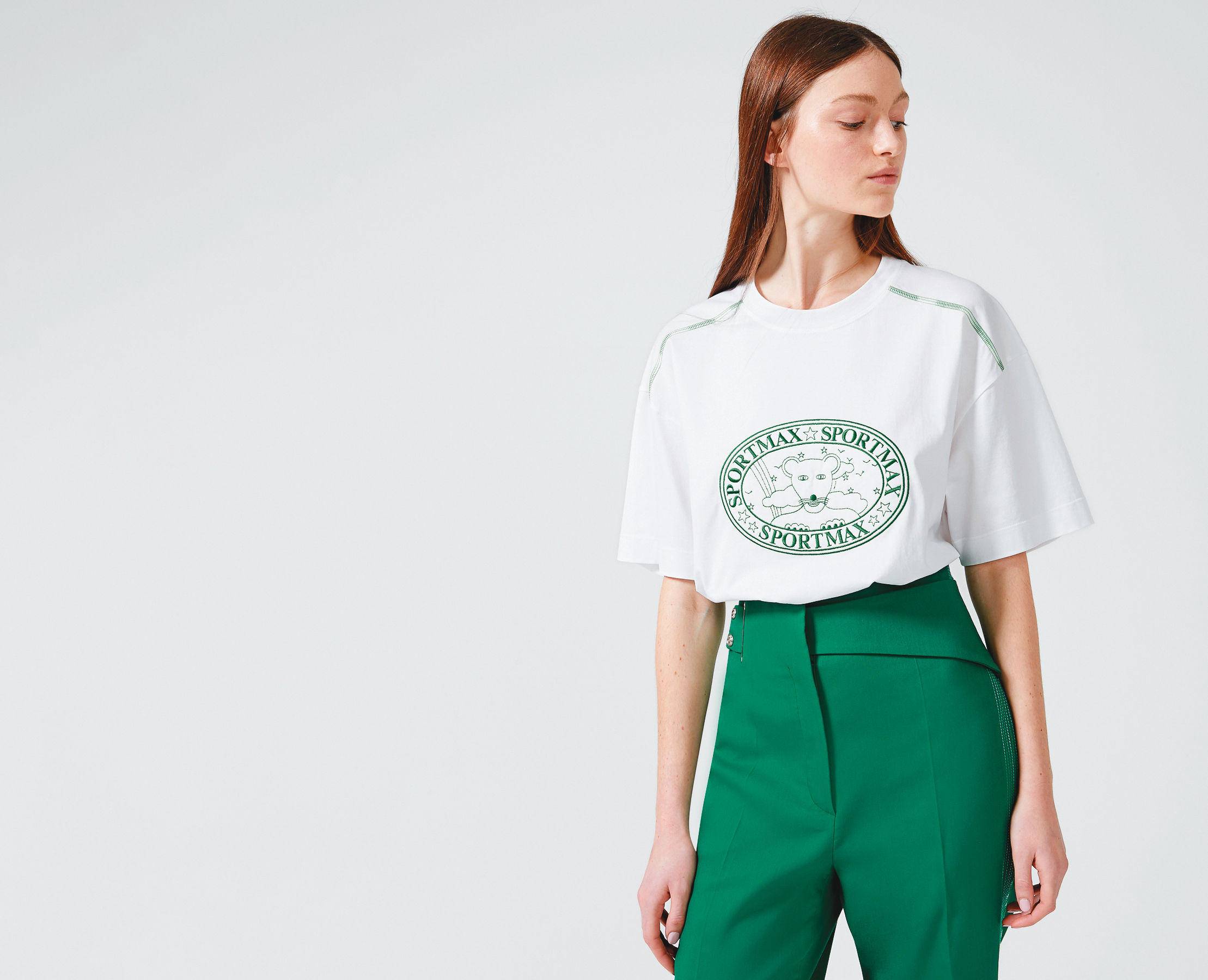 SPORTMAX 50th Anniversary  Special items-「Lion Cub系列」 T-Shirt 綠 NT$11,800。（華敦提供）