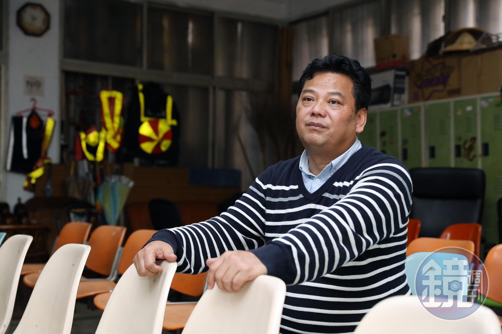 全國環保工會聯合會理事長蘇家源過去曾擔任多年的清潔隊員,對這份工作的各種危險相當清楚。