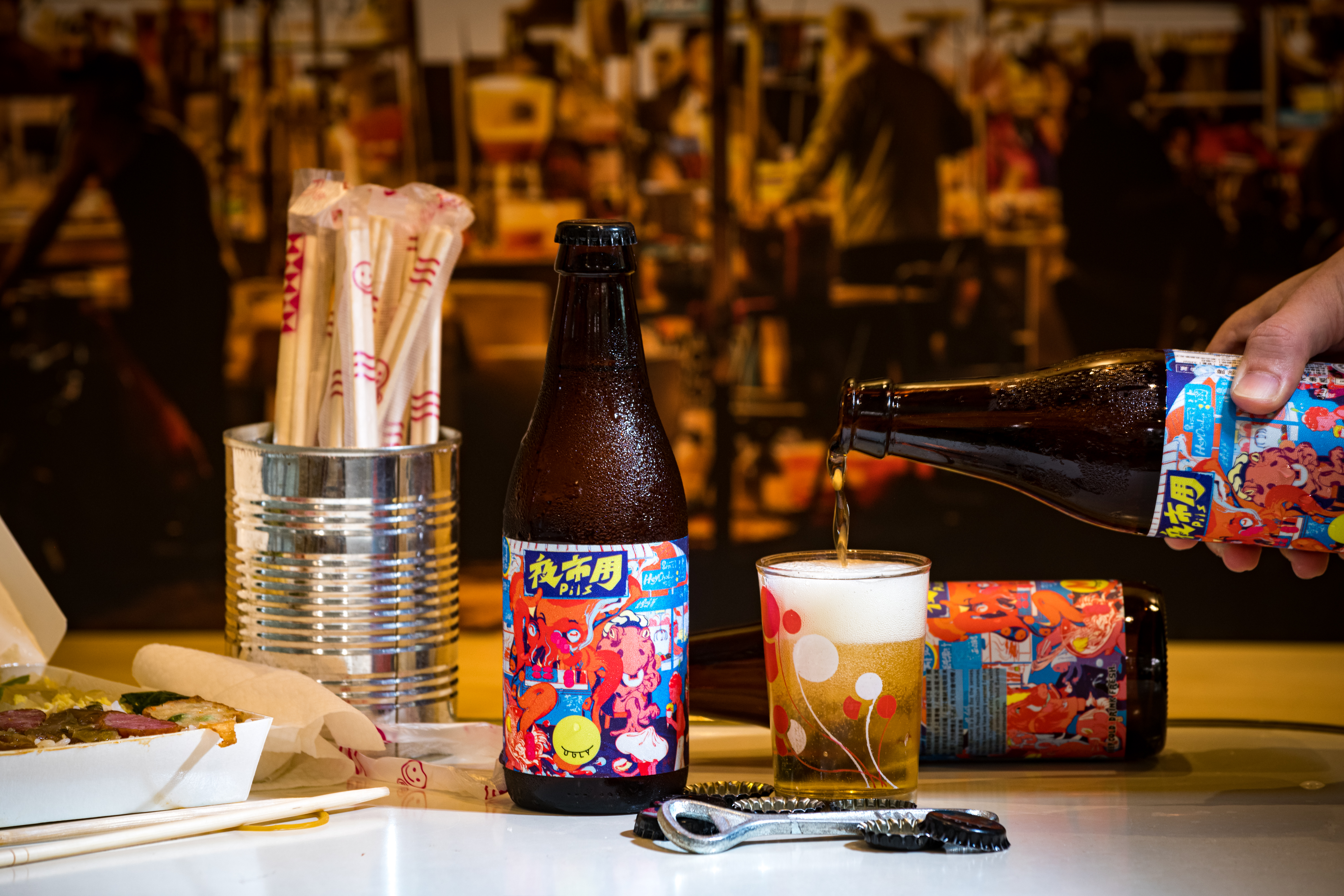 「夜市Pils」以紐西蘭酒花，突顯柑橘調性，和夜市小吃很對味。（120元／瓶）