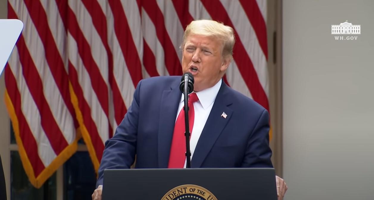 川普怒批中國應為疫情向全世界負責，並宣布將退出WHO。（翻攝The White House YouTube）