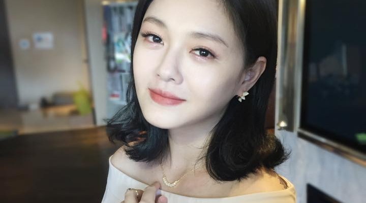 成龍發起連署挺「港版國安法」，名單中赫見「徐熙媛」。（翻攝自大S臉書）