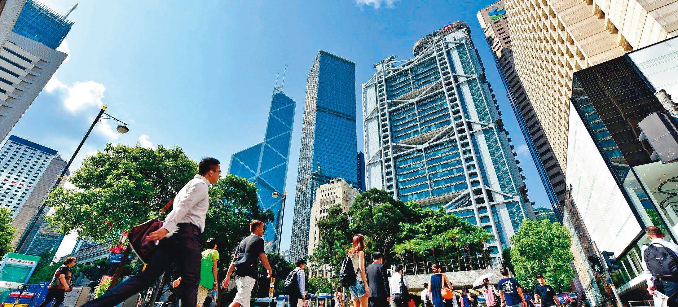 香港沒外匯管制，金融監理環境優越，繼阿里巴巴後，京東和網易都計畫在港2次上市。（翻攝brand hong kong臉書）