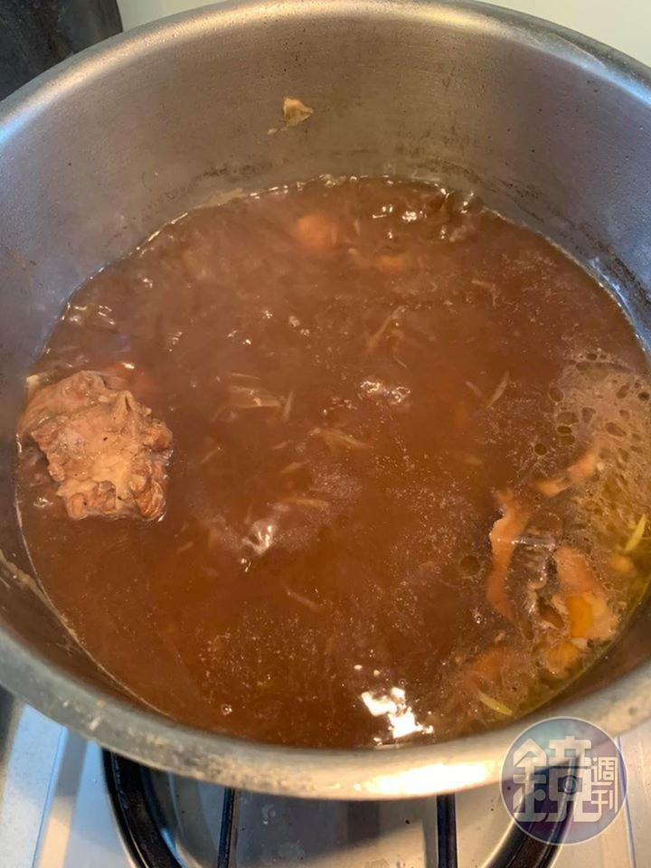 最後階段需燉煮1個半至2小時。我今天用1小時40分鐘。