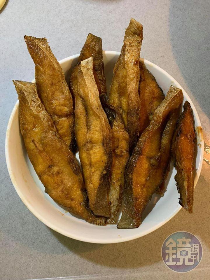 浸汁後,未燻之前的燻魚。