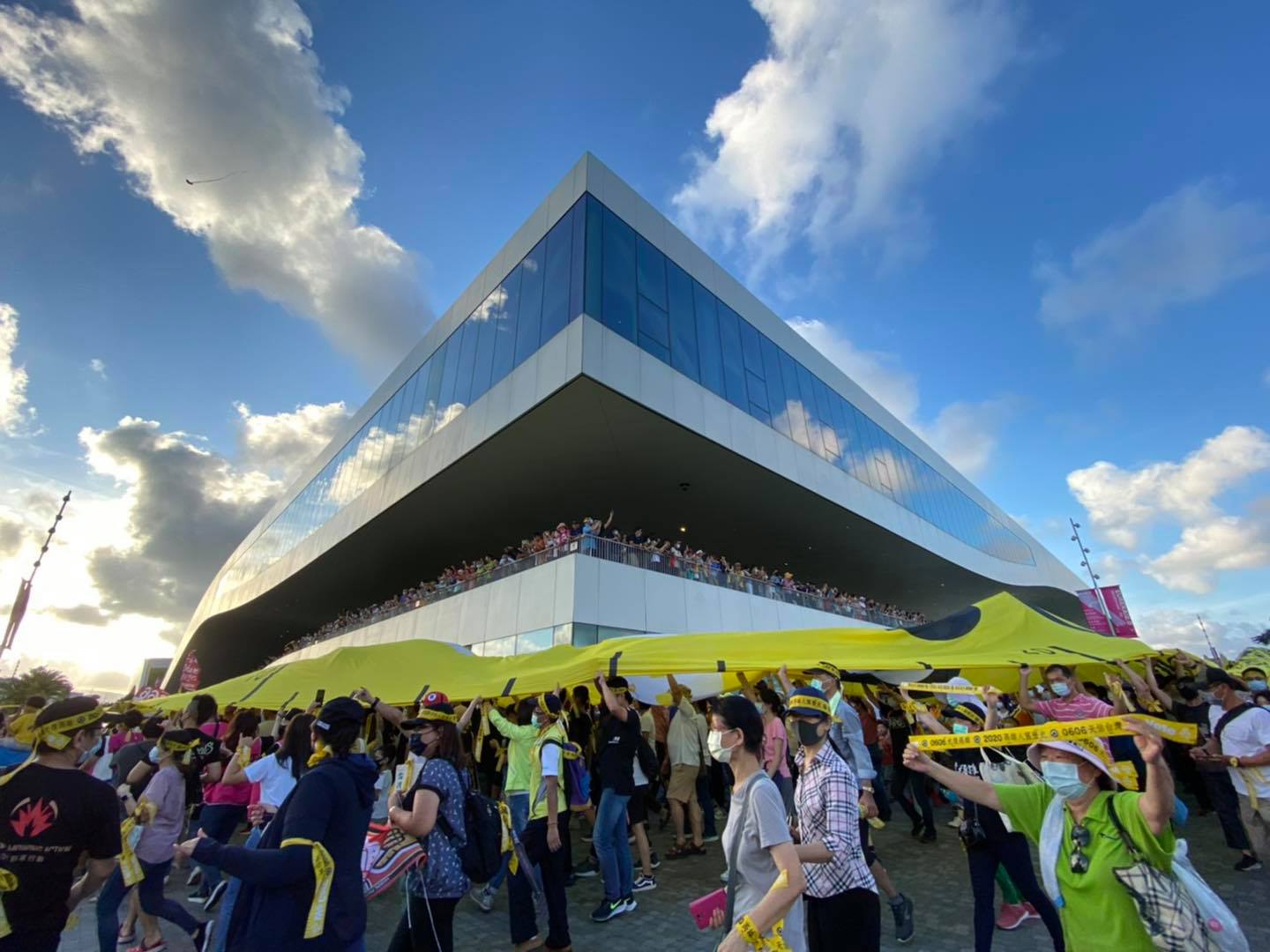 罷韓團體昨日舉辦「三山666罷韓演習」吸引逾2萬名支持者參與。（翻攝自Wecare高雄臉書）