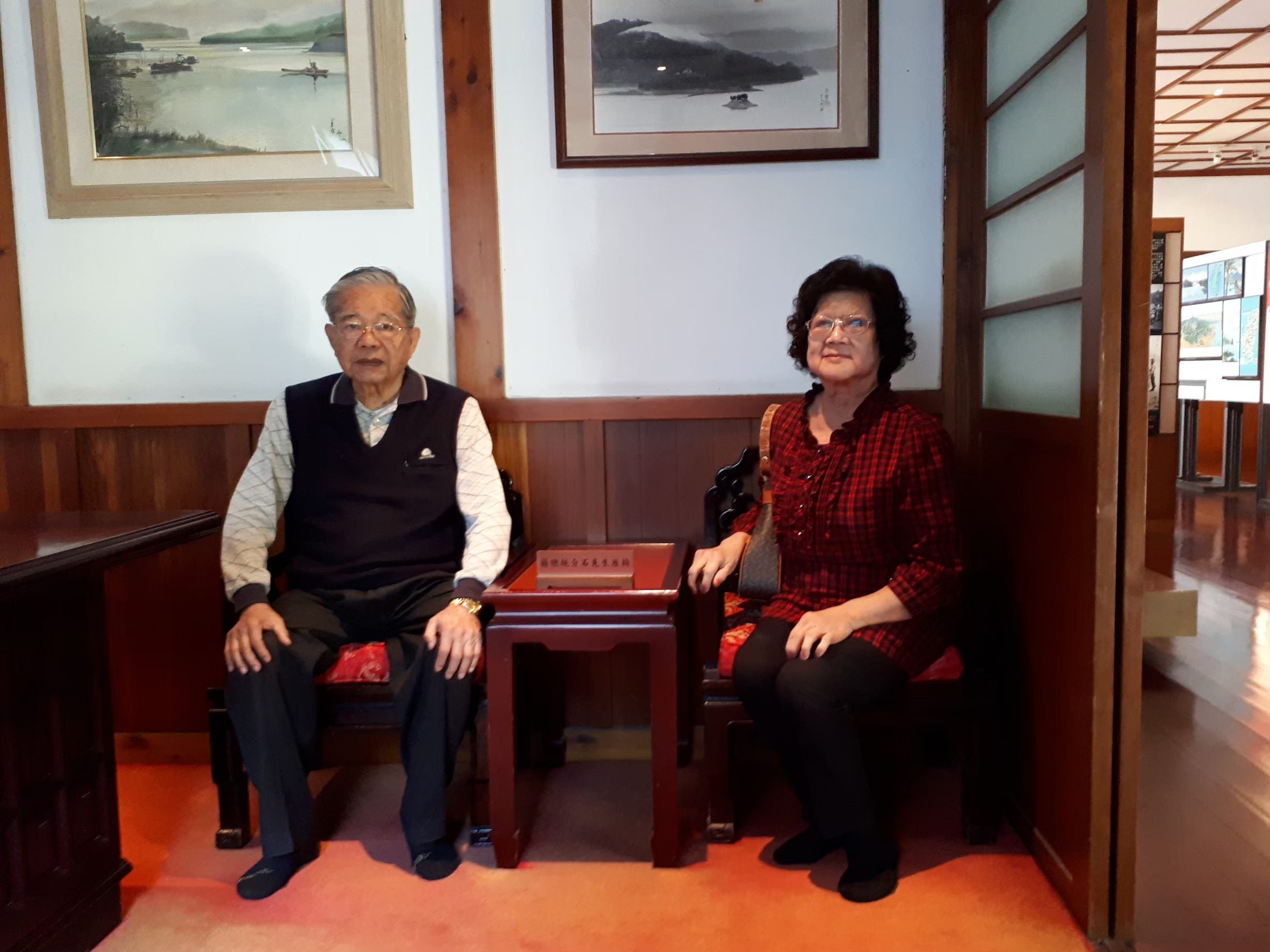 楊得根育有2子2女，曾為了幫兒子償還債務涉嫌炒股。（楊連發提供）