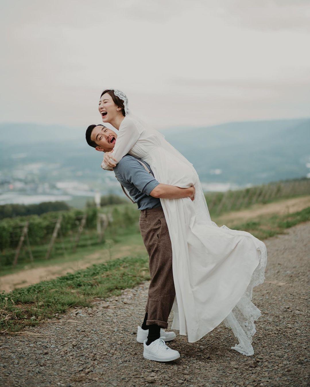 名嘴驚爆曾國祥是男同志,結果對方不僅結婚,還快要當爸。(翻攝曾國祥微博)