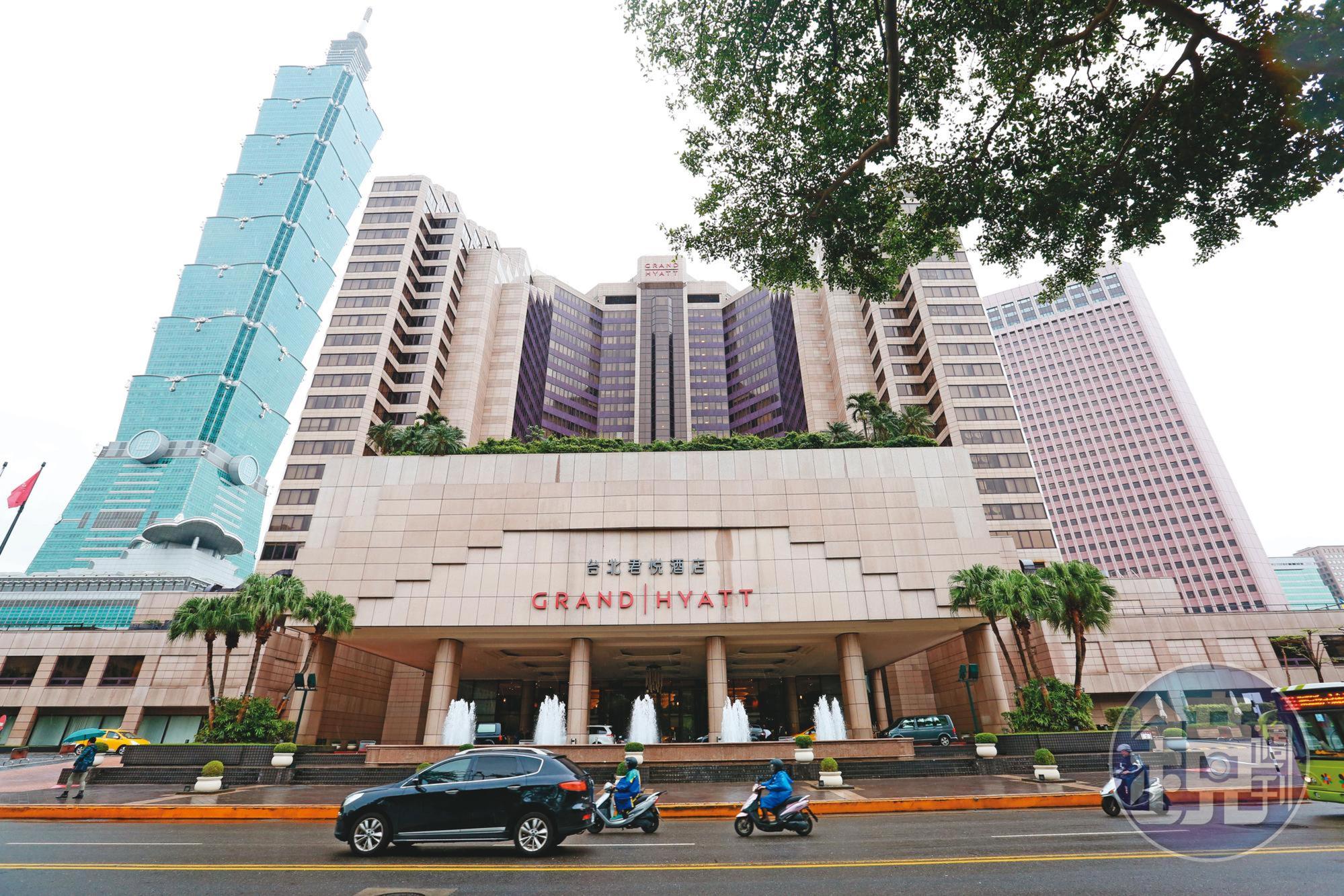 張進豐夫婦為取信建商,餐敘都約在高級飯店內的餐廳,圖為君悅飯店。