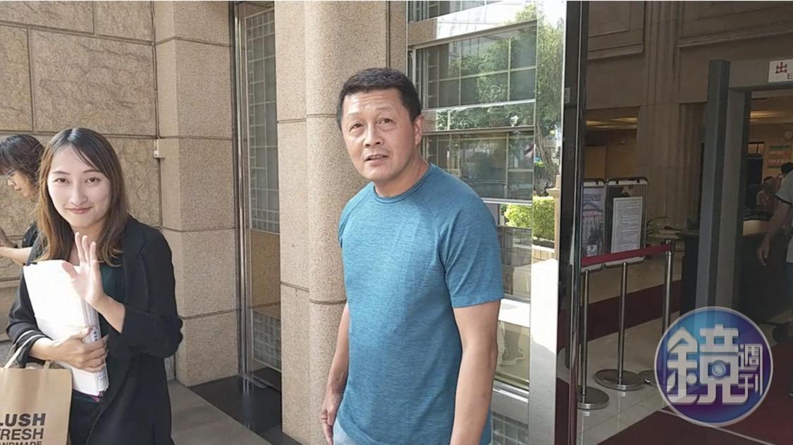 自稱是洪文棟私生子的徐國棟（右），再次在親子訴訟獲勝。