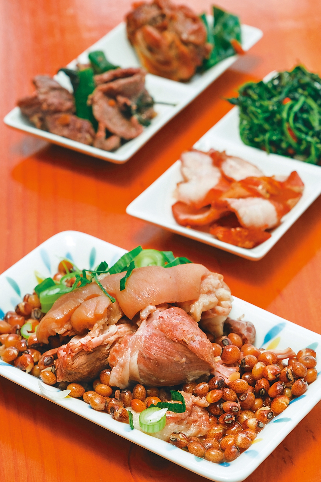 風味餐結合當地食材，製作出創意口味。
