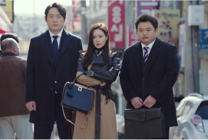 韓劇《愛的迫降》中,掛在孫藝珍手上的即是So Vivier。(翻攝自tvN)