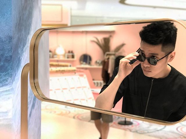 陳銳現在是眼鏡公司CEO，對設計與經營頗有想法。（翻攝自陳銳IG）