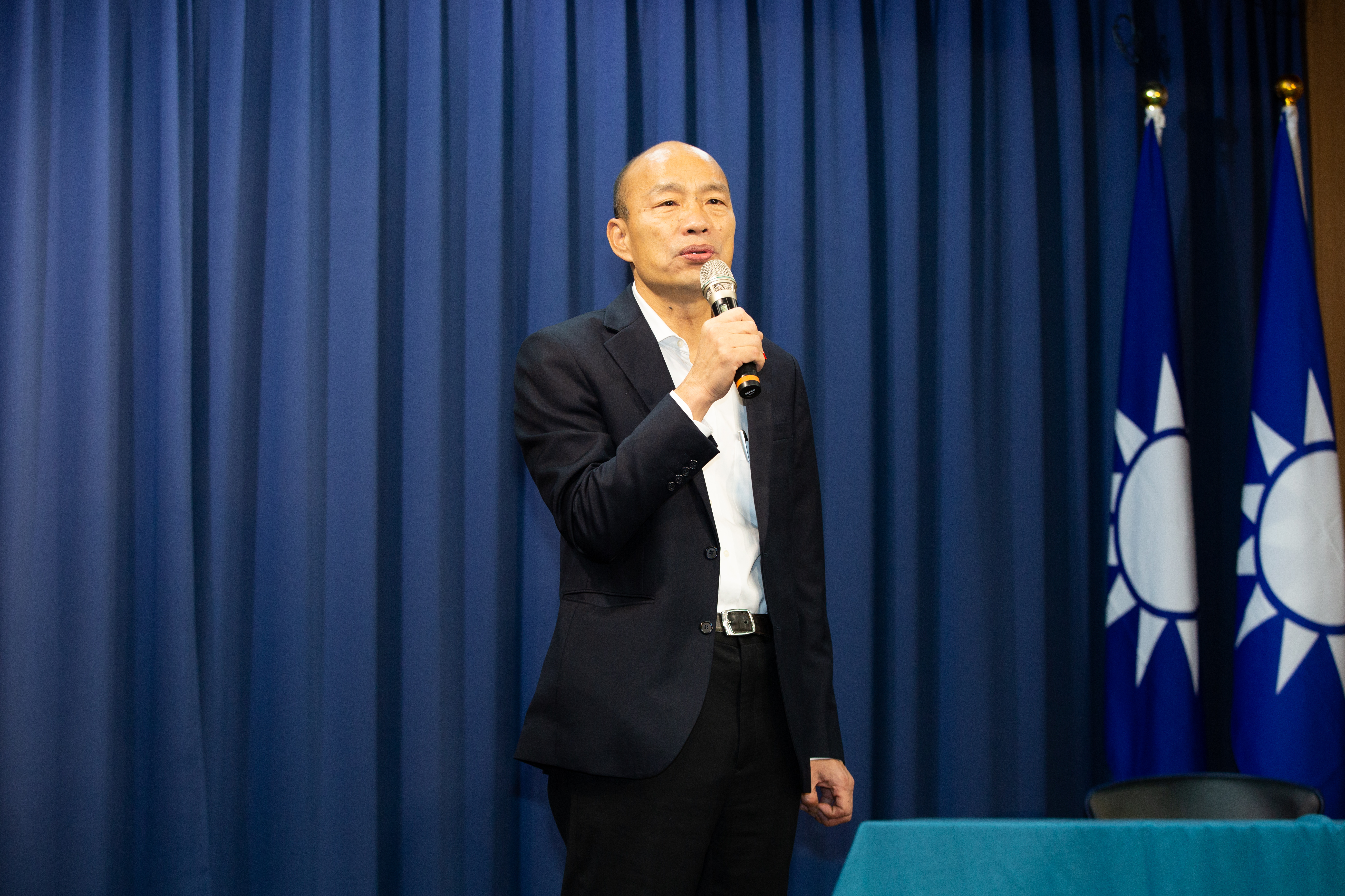 高雄市長韓國瑜（圖）對於罷免案定調「不投票，只監票」，讓作家溫朗東痛批撕裂家庭。（本刊資料照）