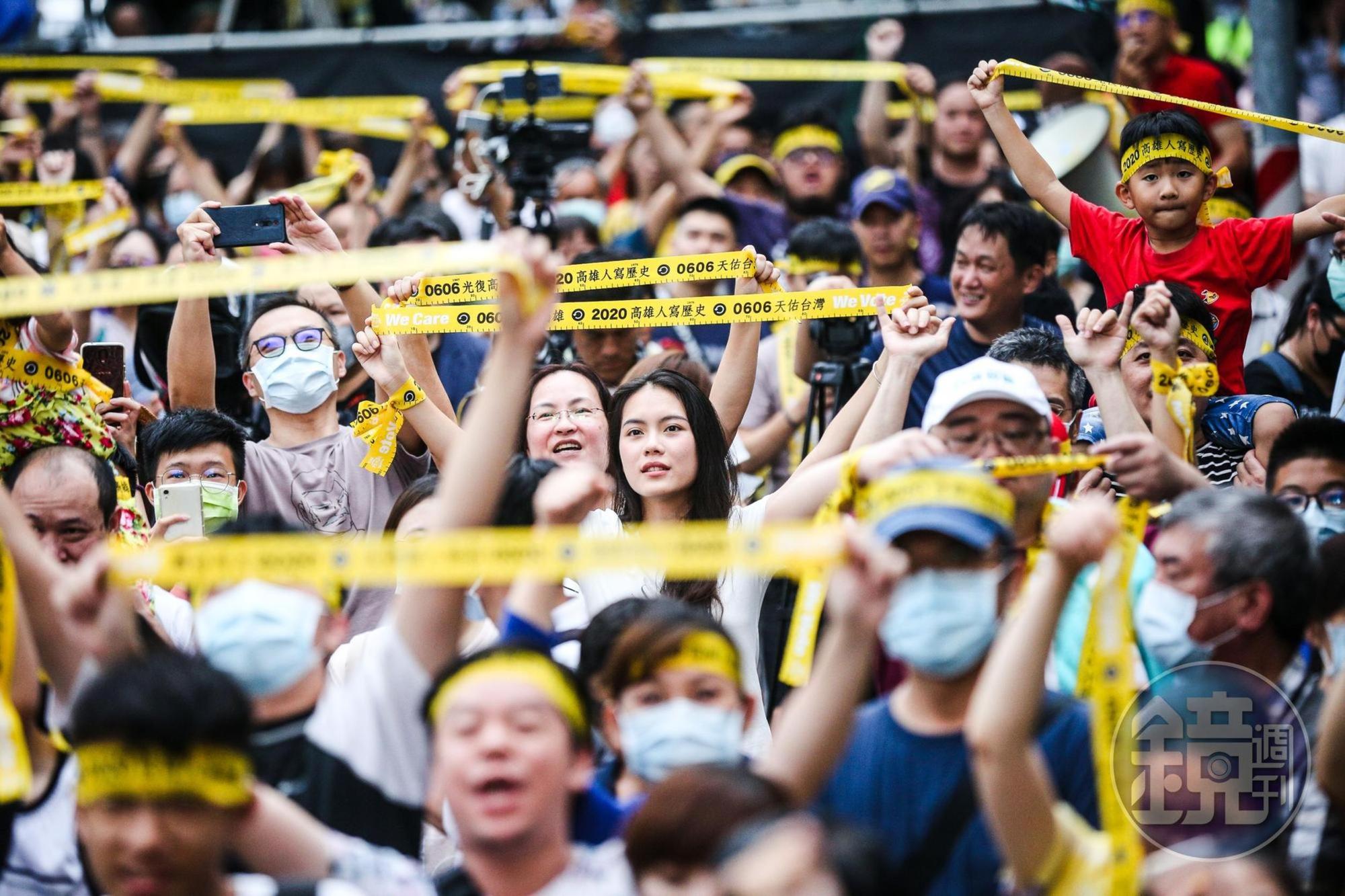 中選會票數在傍晚5時12分，同意罷免韓國瑜的票數已達60萬1,412票，韓國瑜已確定遭罷免。