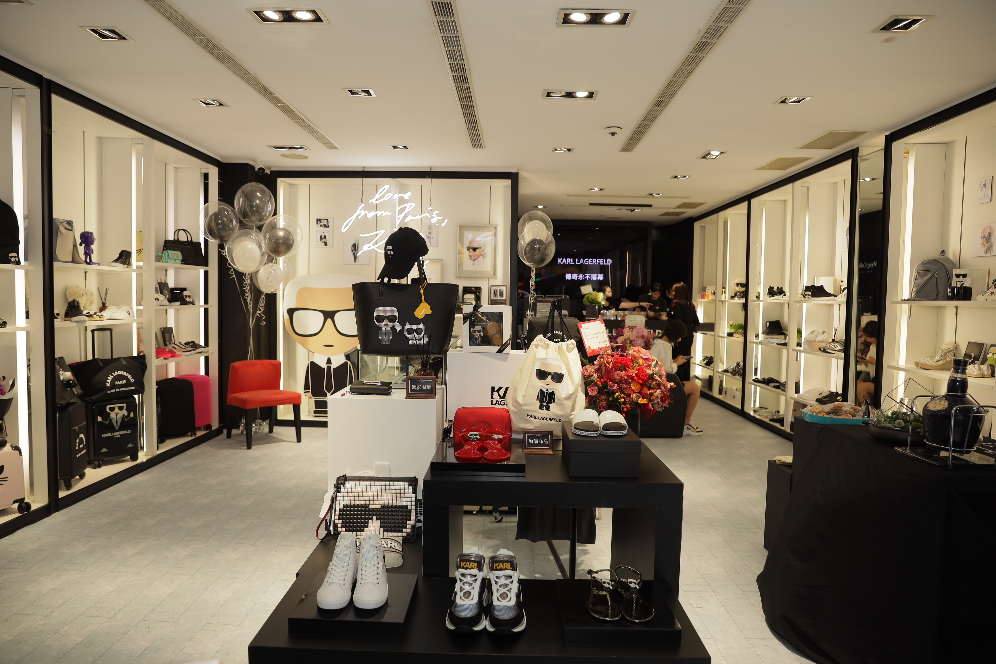 KARL LAGERFELD老佛爺快閃空間將於本週二（9日）正式對外開放。（Weng Collection提供）