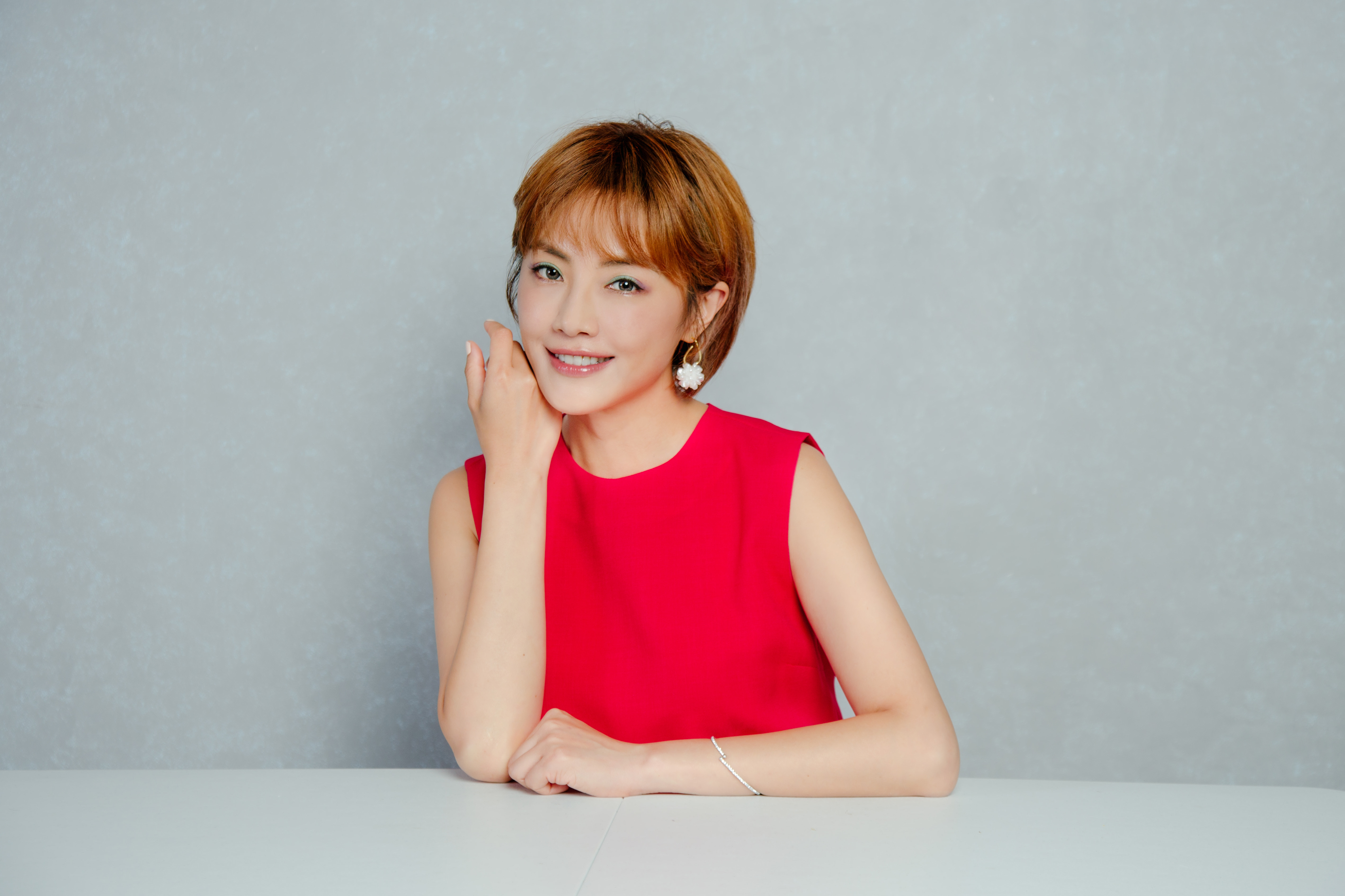 「小8」張允曦自曝有整修私密處毛髮的習慣。(日本味王提供)