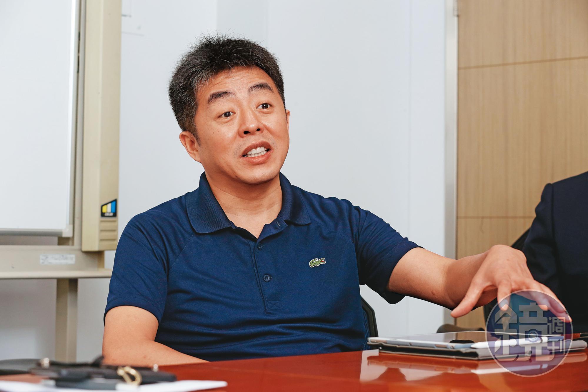 大三得總監黃教傑說：「我們只是希望大家能一起創造更多機會，本來談得不錯，想不到現在日亞化竟然頑強抵抗。」