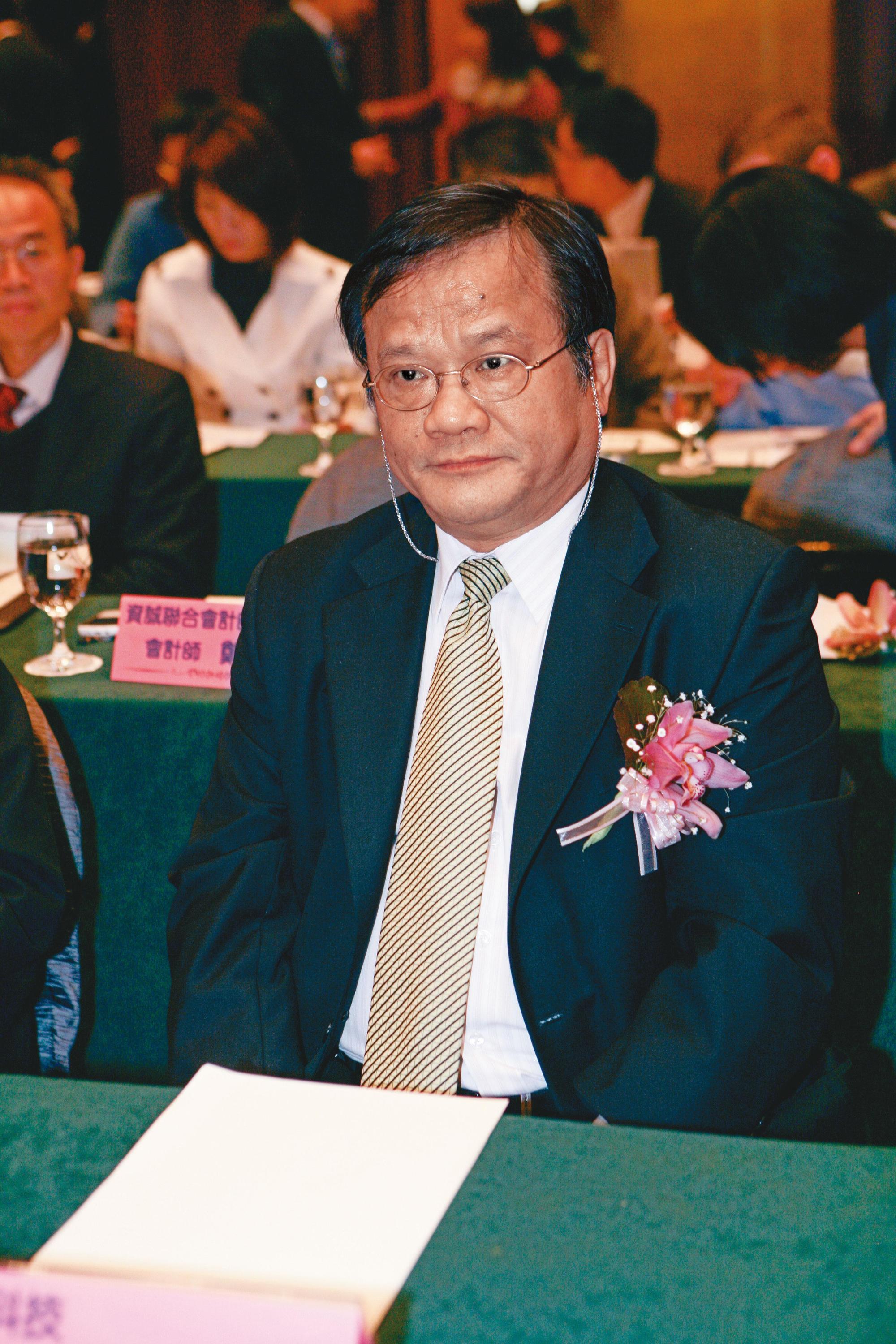 光磊董事長王虹東同時被公司派和市場派提名為董事候選人代表，處境尷尬。（今周刊）