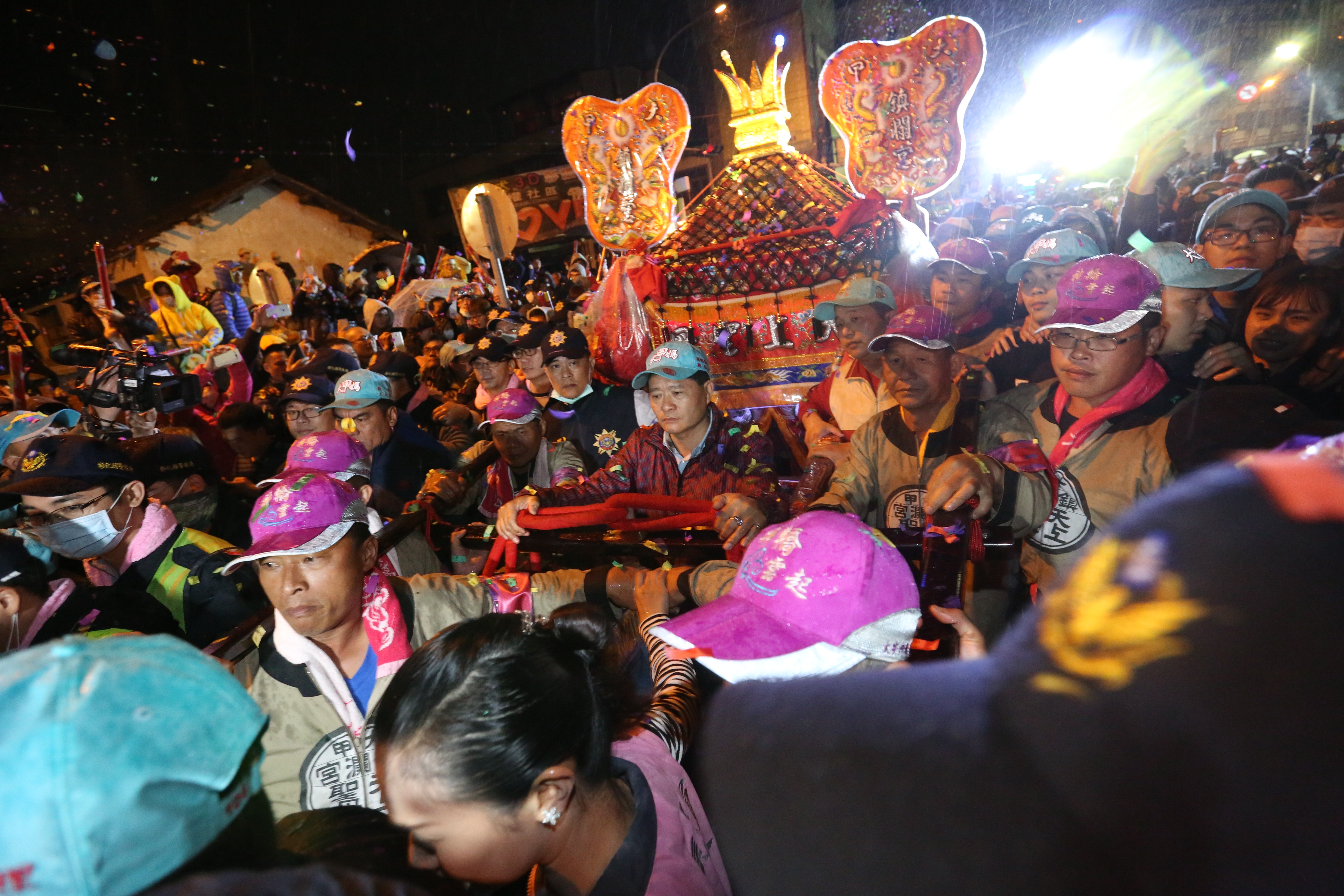 大甲媽祖今年遶境因武漢肺炎延期，今廟方宣布日週四深夜起駕。（本刊資料照）