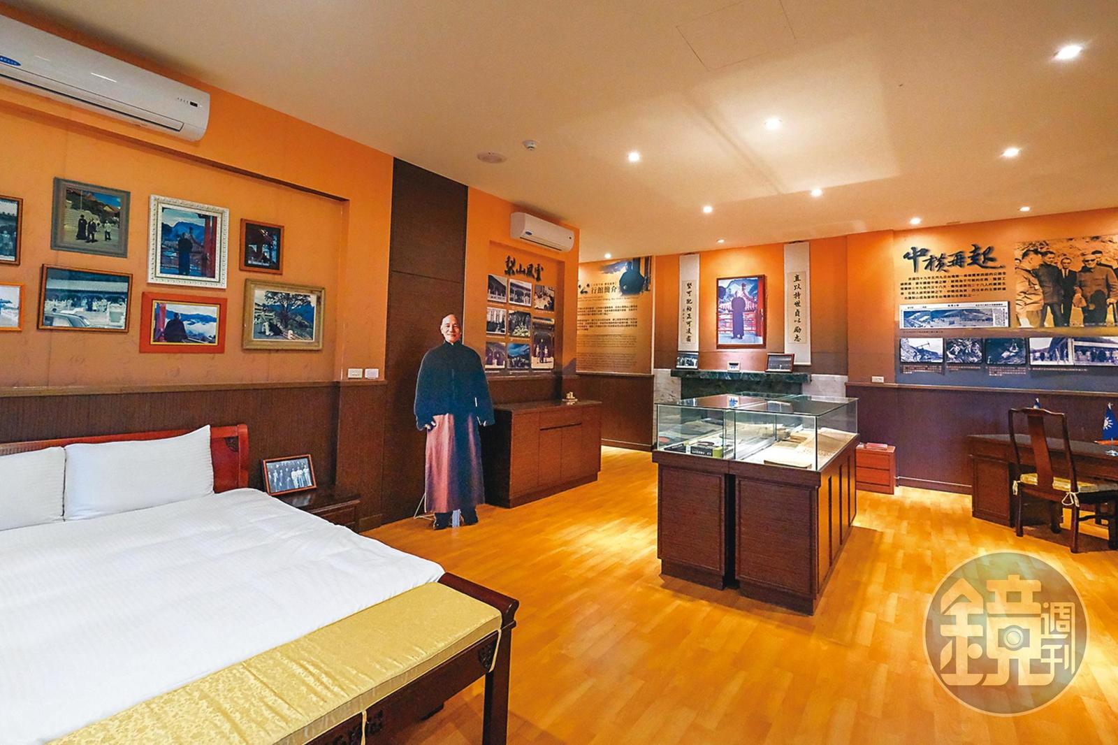 蔣公行館內置放當年蔣中正先生文物，並展示中橫的開發史的圖文資料。