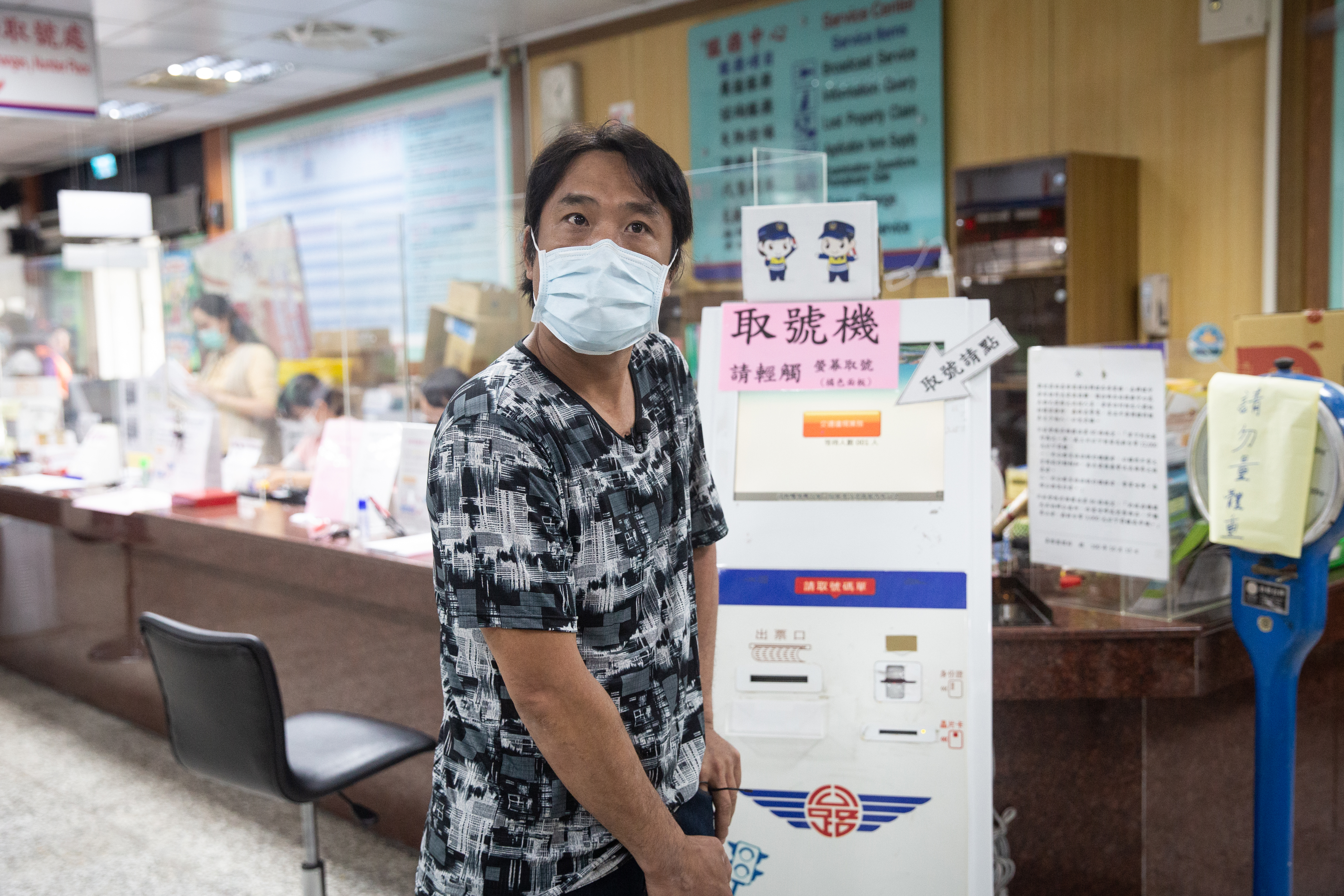 由於行政執行署撤銷拍賣，5月27日，陳青旭到基隆監理站繳清罰鍰。