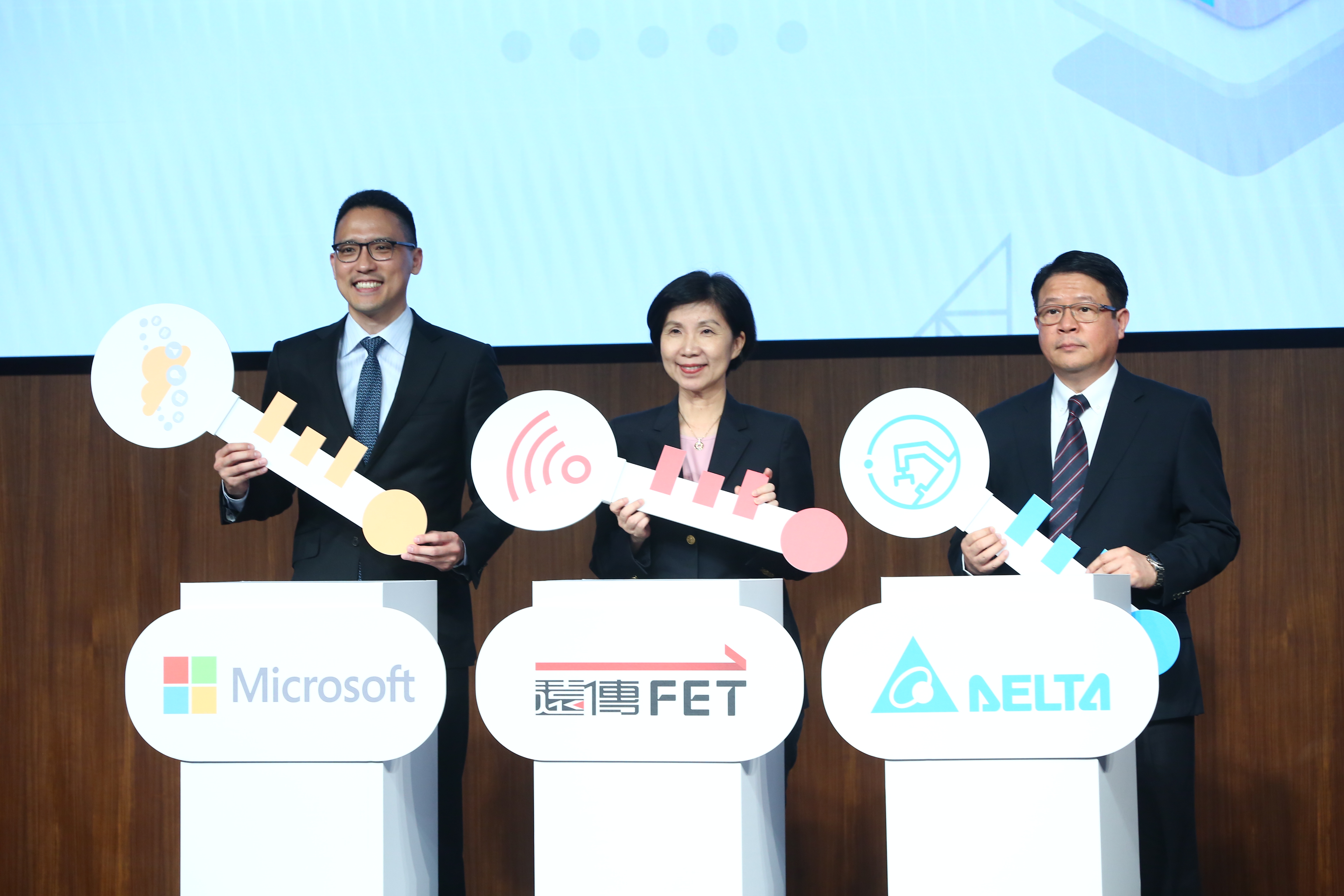 遠傳總經理井琪針對5G，霸氣直言：「真要7月1日開台也可以」