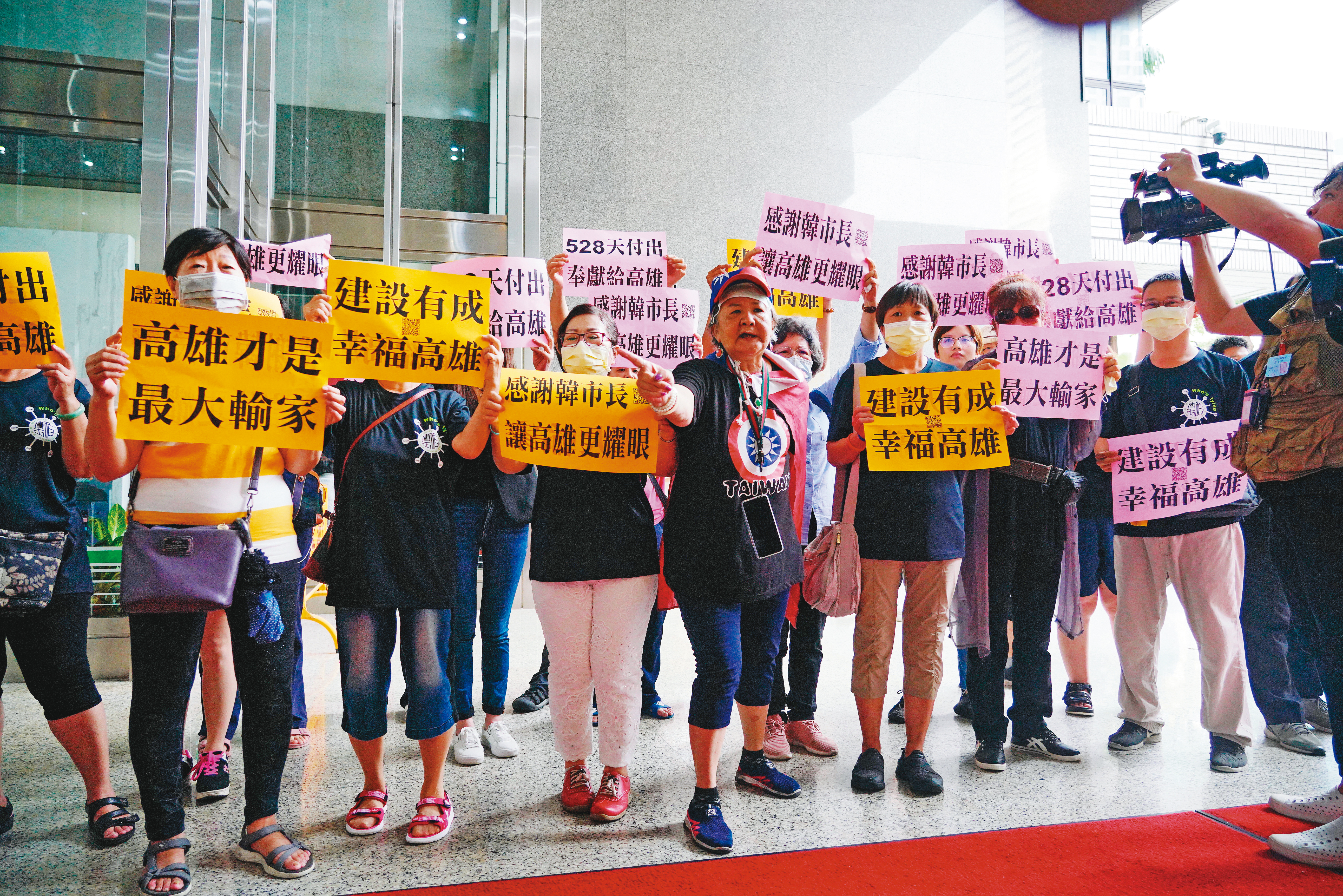 即便罷韓結果確定，但挺韓勢力仍未散去，靜待韓國瑜沉澱後宣告下一步行動。