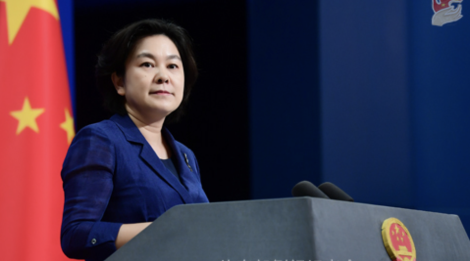 中國外交部發言人華春瑩於例行記者會上回應與「港版國安法」相關問題。（翻攝中國外交部網站）