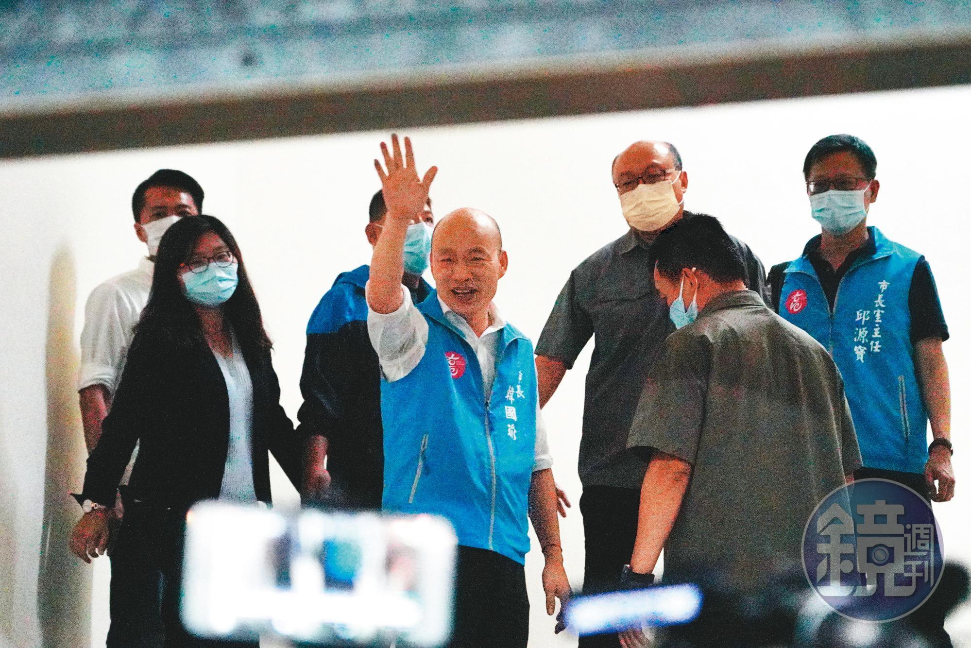 韓國瑜罷免案獲得近九十四萬同意票,比韓二○一八當選市長的八十九萬餘票還高,韓將於十二日遭解職。