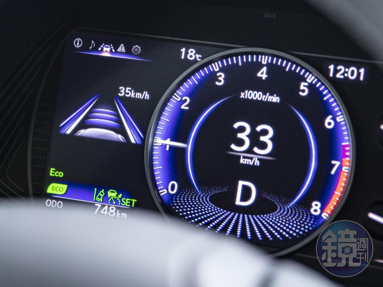 ACC全名為 Adaptive Cruise Control，其實就是在原本定速巡航裝置的基礎上，加上了車距與車速自動調整功能。