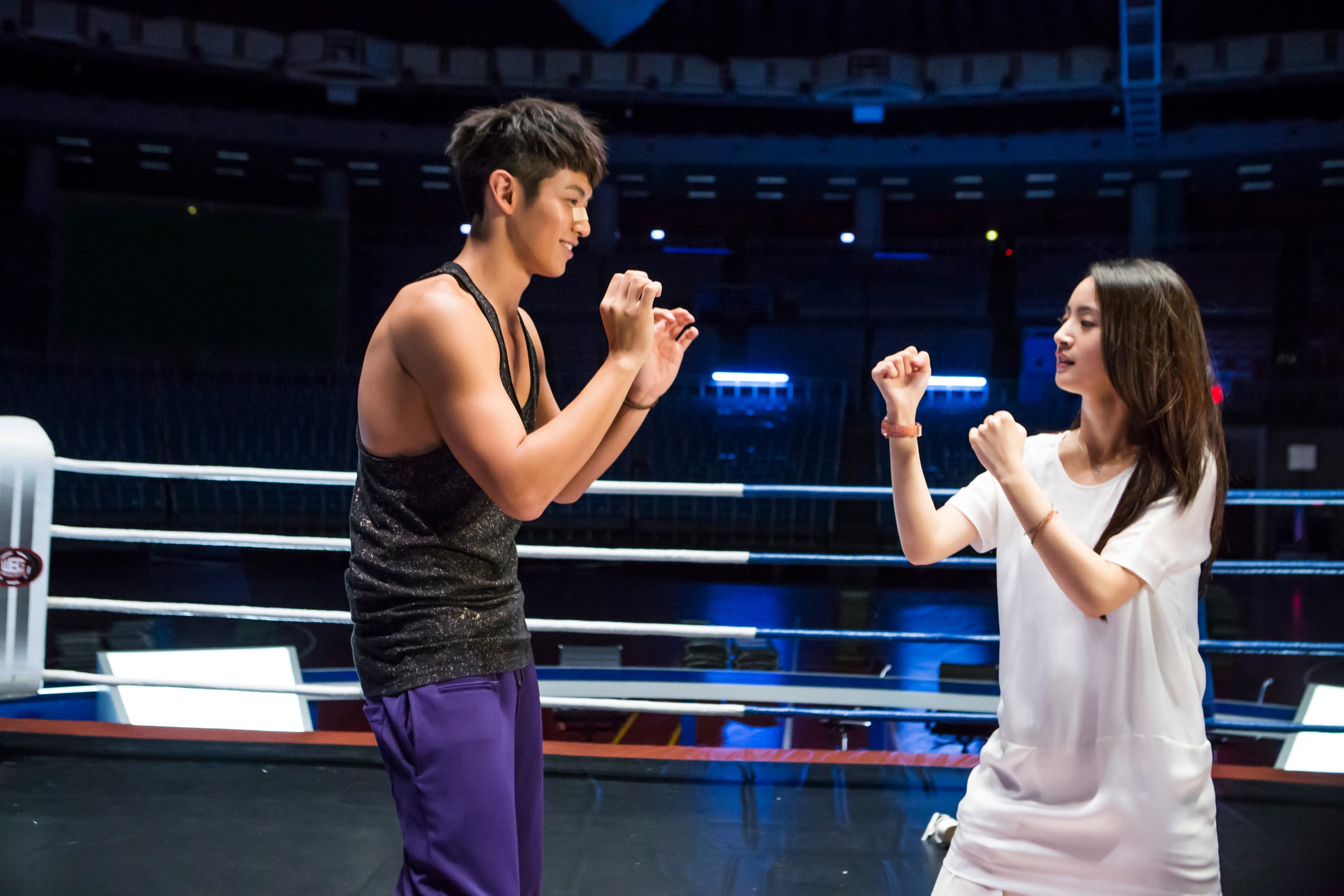 林依晨與柯震東從小是青梅竹馬，他立志要為她變得勇敢。（傳影互動提供）