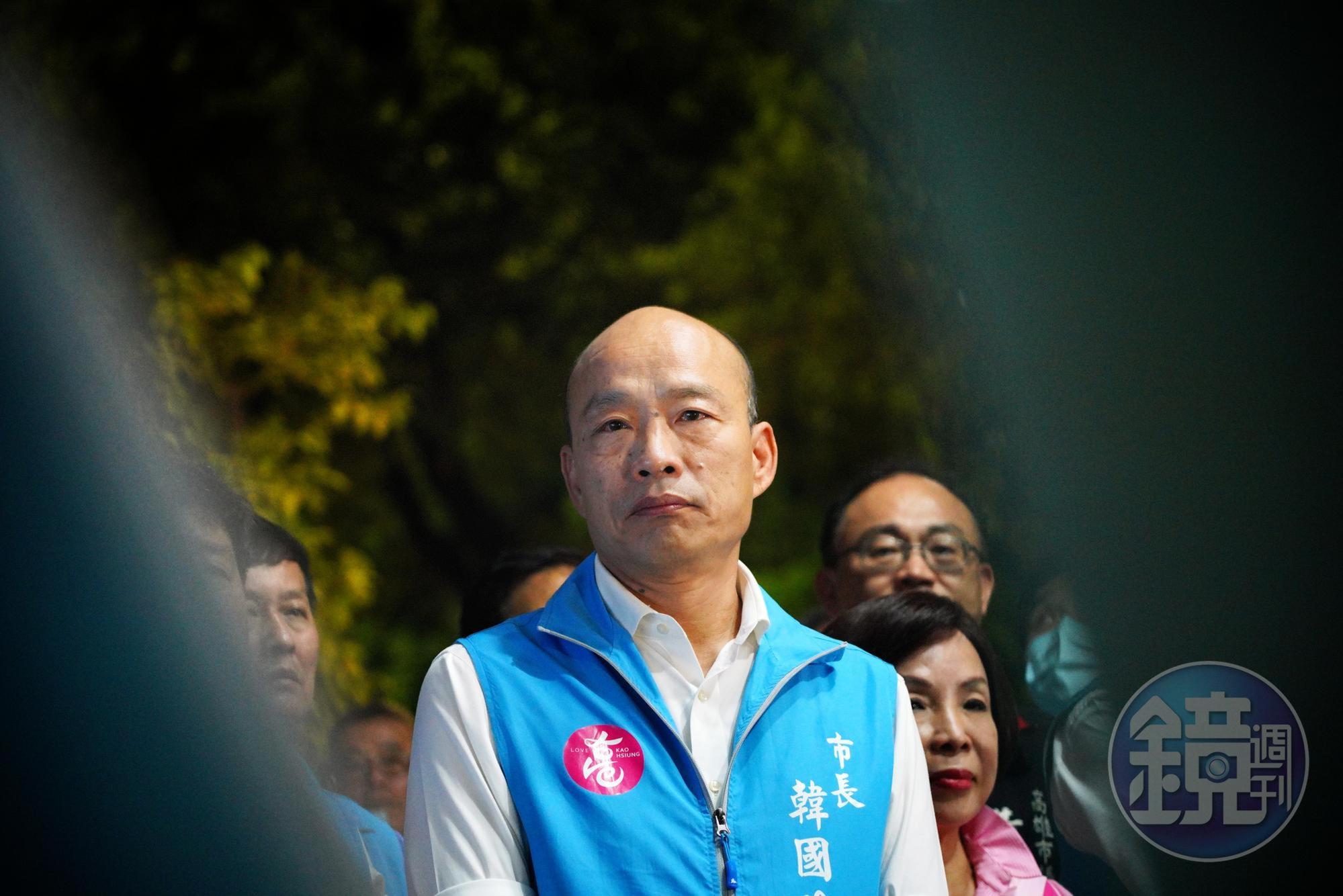 韓國瑜將已故議長許崑源和美麗島雜誌創辦人鄭南榕相提並論,遭各界撻伐。