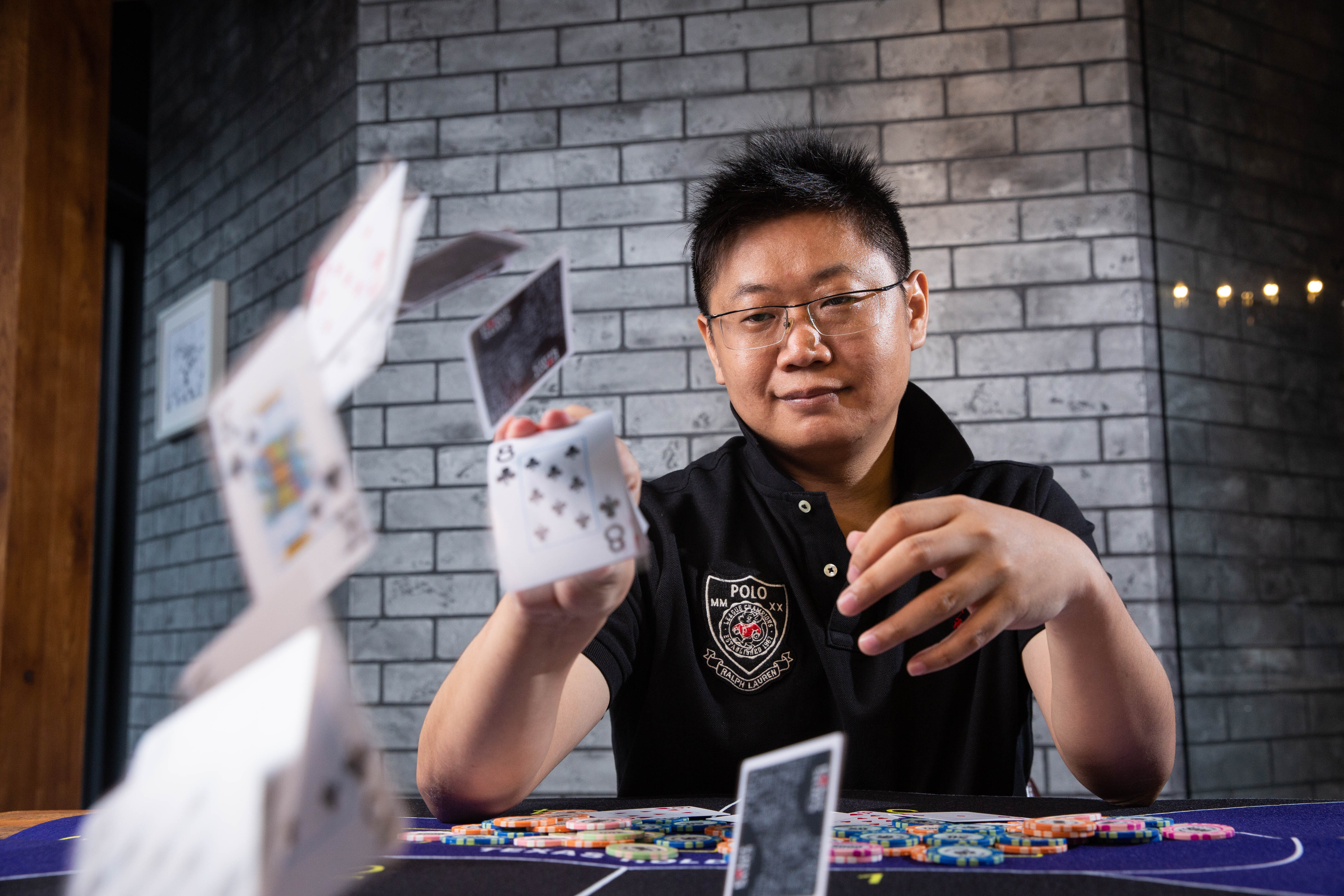 德州撲克是操盤手自我訓練資金控管很好的方式，茶米屬於風控嚴謹的玩家。