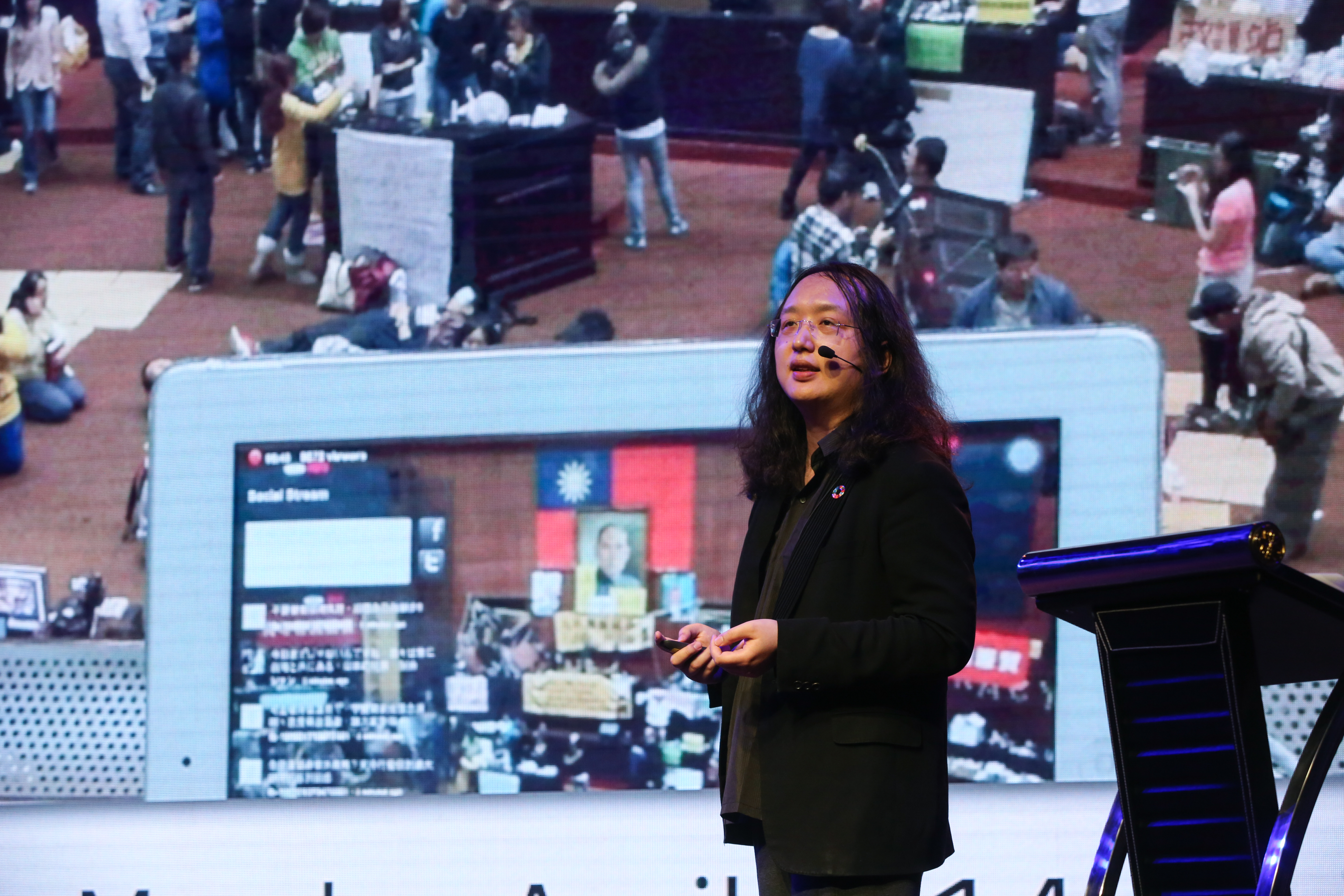 行政院數位政委唐鳳，2016至2018年初所有的國際會議都是自費參加。（本刊資料照）