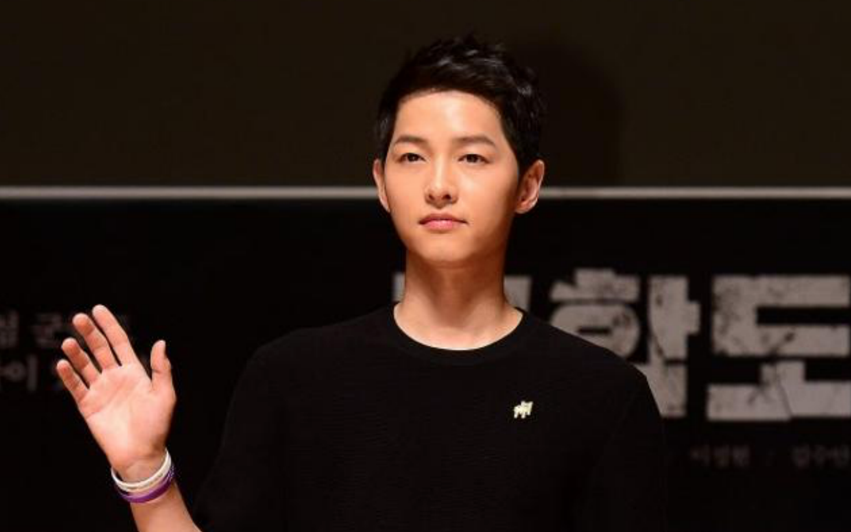 宋仲基的律師緋聞女友曝光，但宋仲基經紀公司嚴詞否認。（網路圖片）