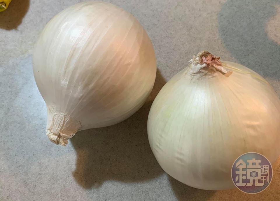 洋蔥用了1顆半。