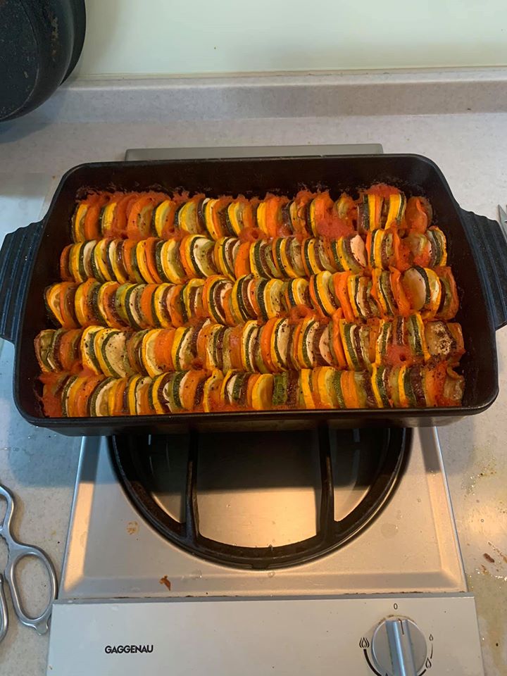 爐烤「法國雜菜煲Ratatouille」完成。