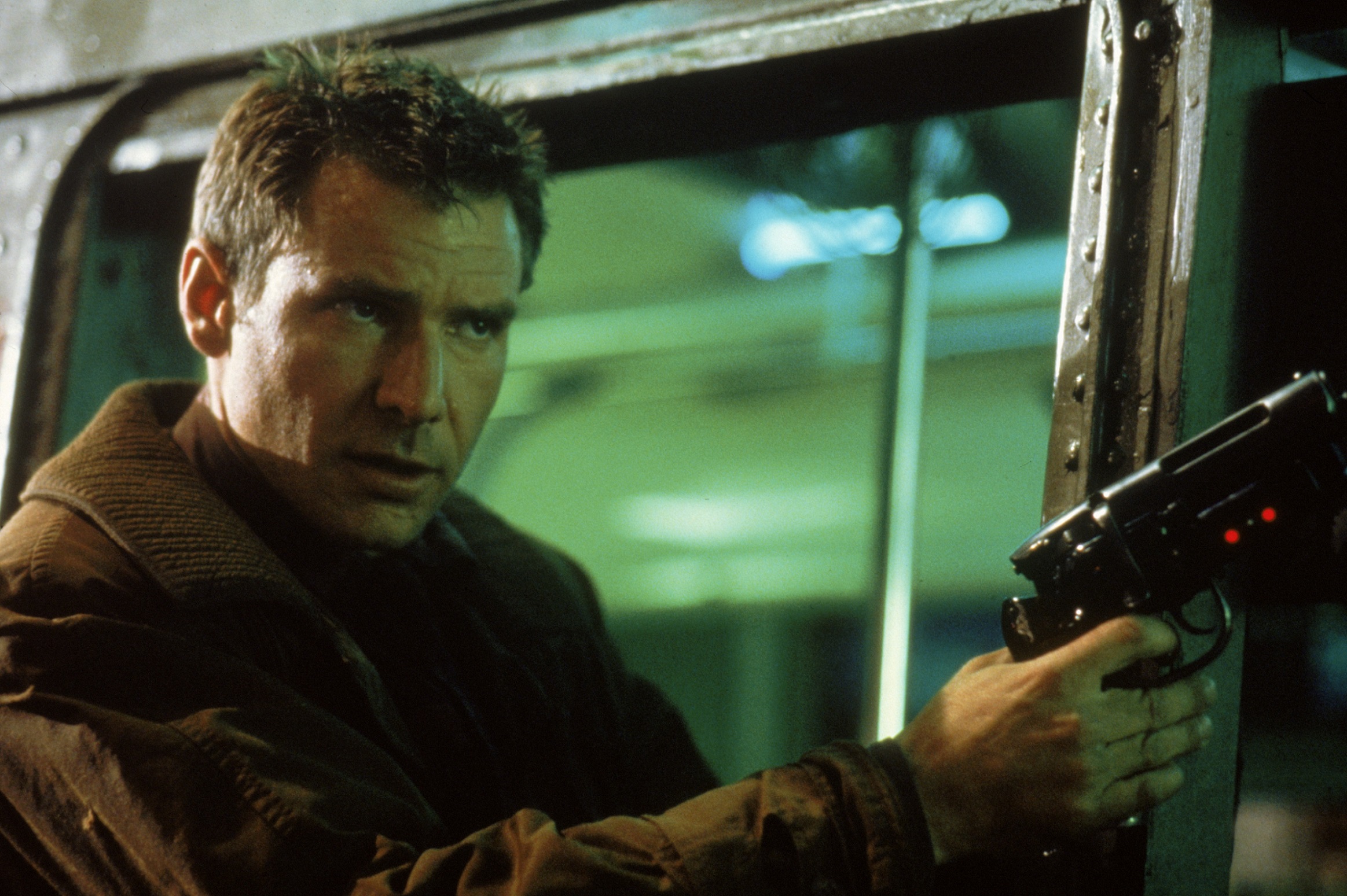 《銀翼殺手最終版》38年前的哈里遜福特負責追捕處決生化人。（華納兄弟提供）