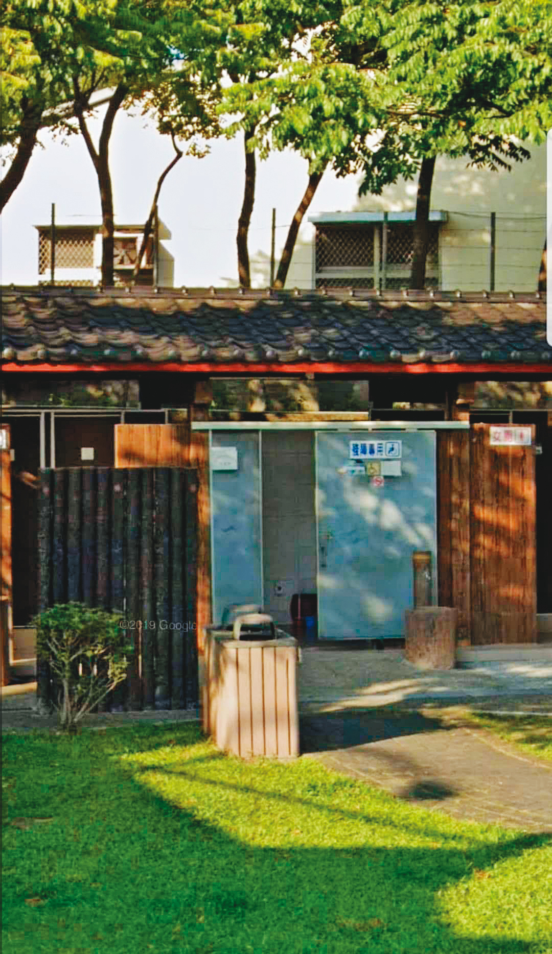 李男第一次約樂樂見面,就在虎頭山公園附近的公廁對她猥褻。(翻攝Google Map)