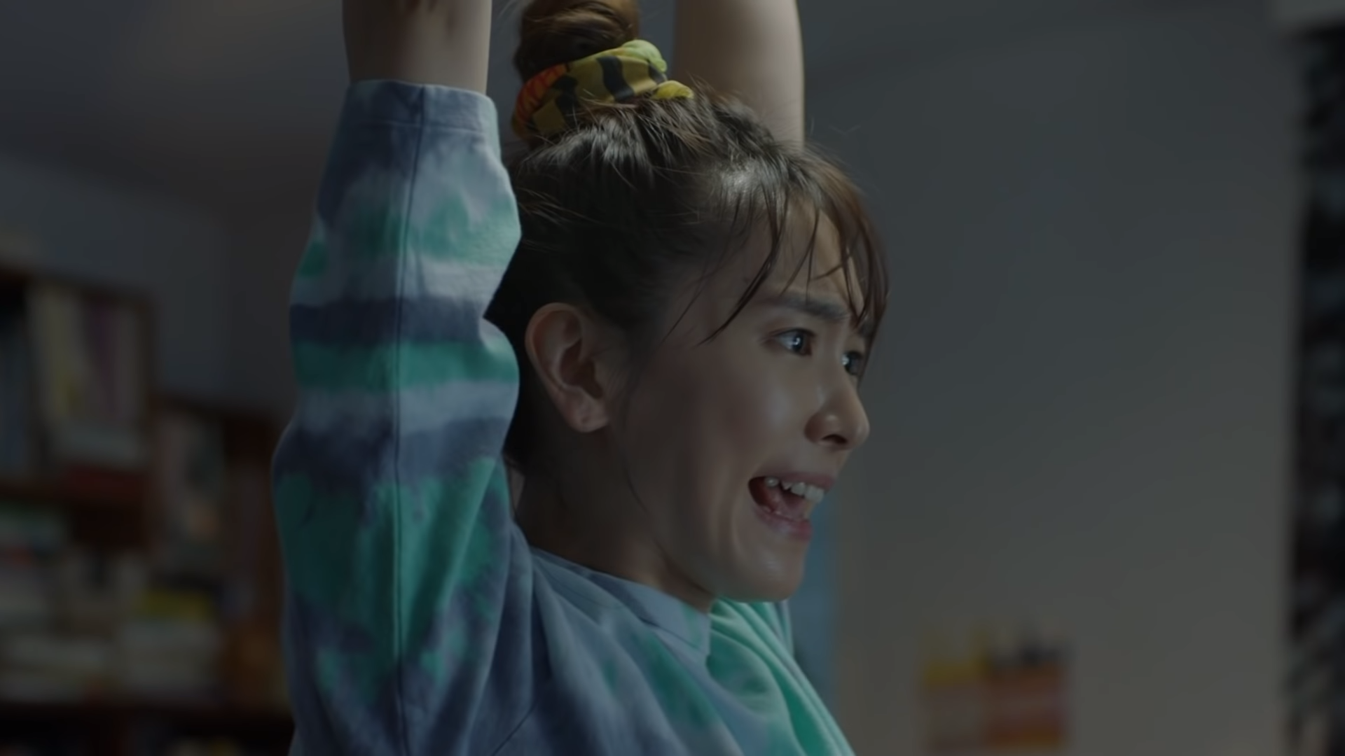 新垣結衣在《健身環大冒險》新廣告中努力運動,玩到滿身大汗(翻攝自Nintendo 公式チャンネル)
