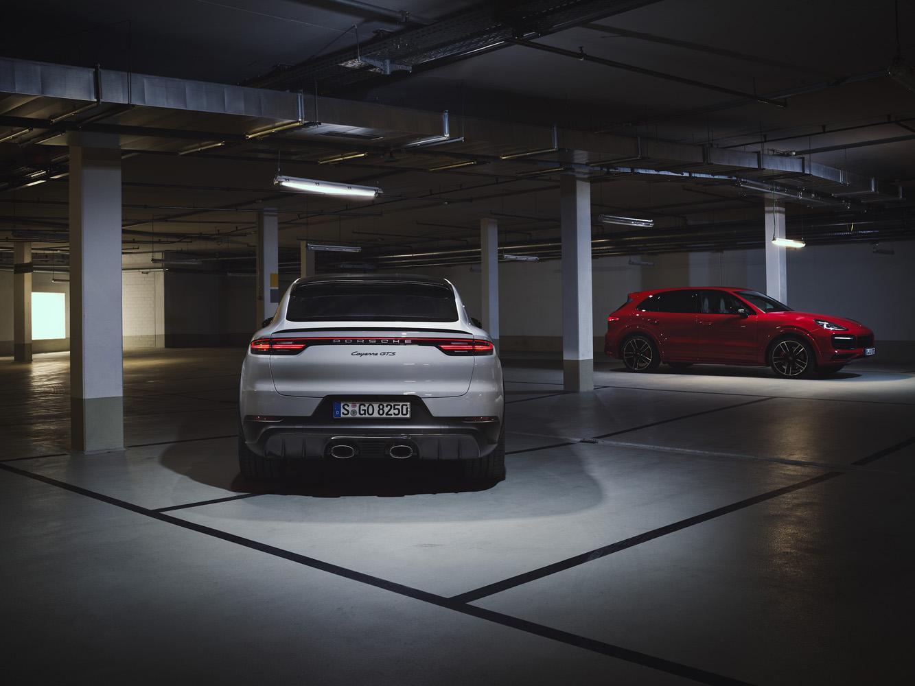 結合運動化設定與個人化風格，全新 Cayenne GTS 與 Cayenne GTS Coupé 兩款全新SUV 正式入列，更突顯無與倫比的駕馭性能。