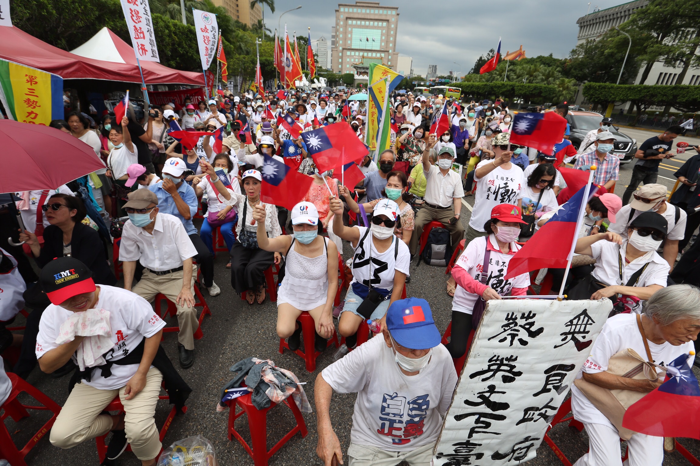 「百萬白衫軍 庶民上凱道」今天下午登場。